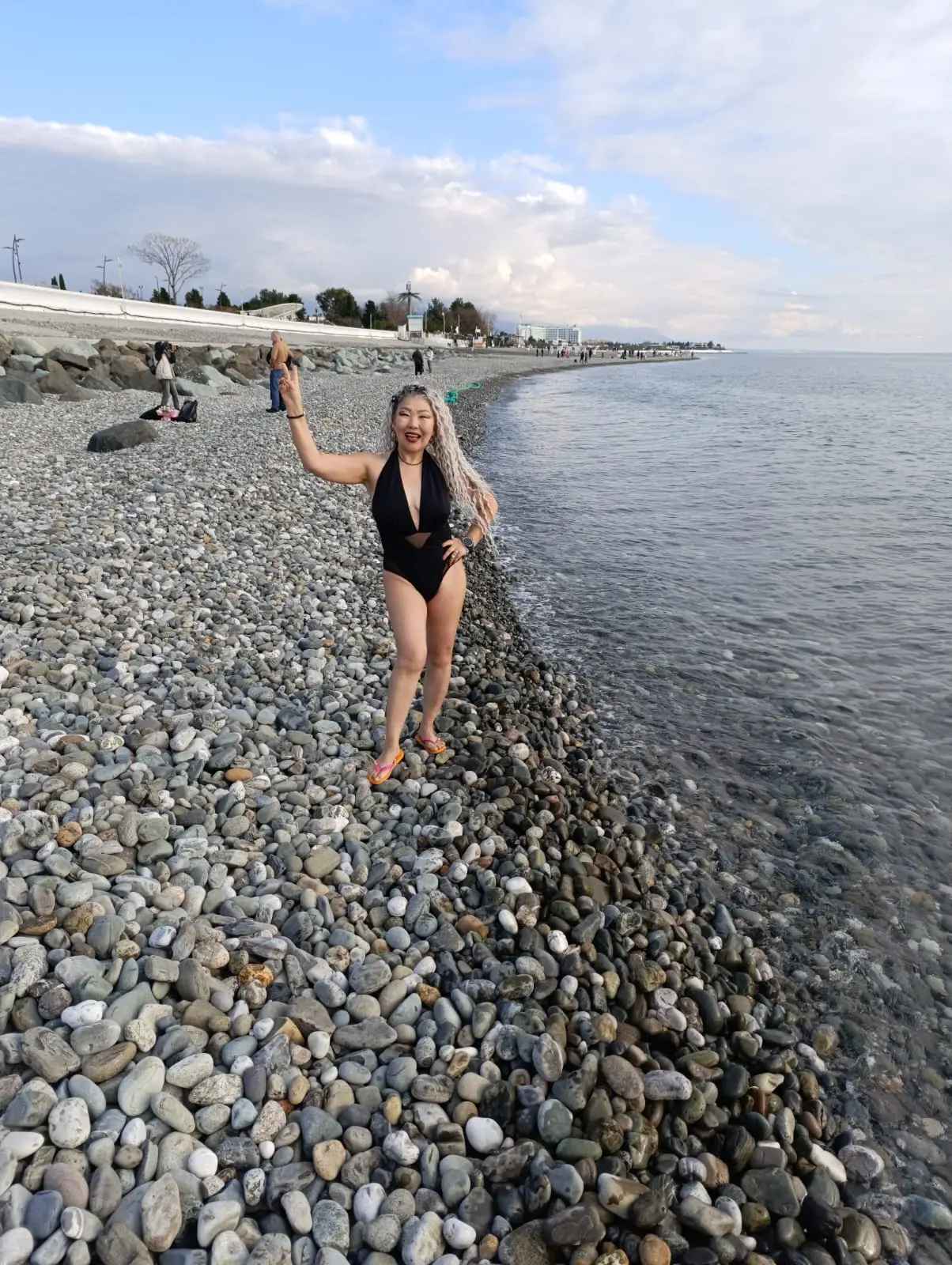 23